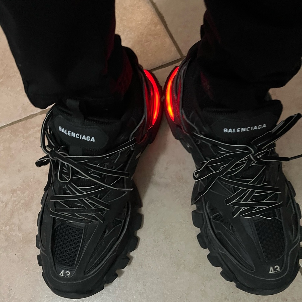 Balenciaga Men's Black and Red Athletic Shoes
